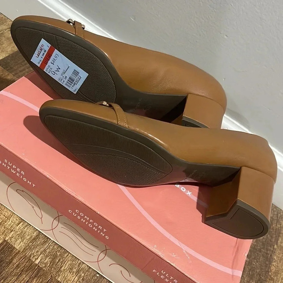 Easy Spirit Tan Brown Carlla Formal Cushion Heels 9W - Picture 4 of 9